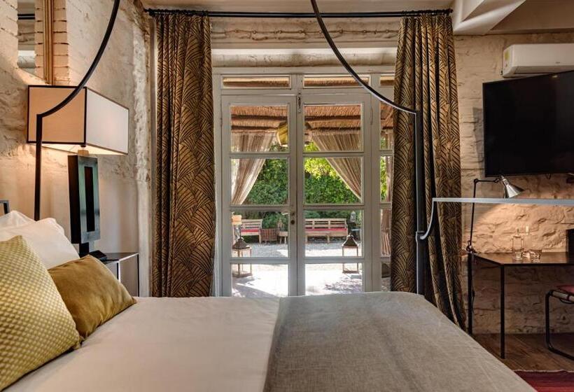 سوییت لوکس, La Striscia Wine Resort