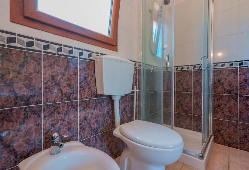 غرفة قياسية, L'oasi Del Cervo