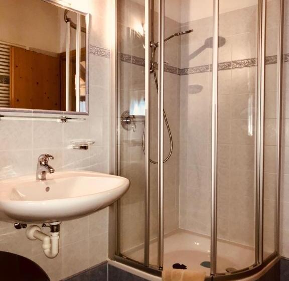 Апартаменты 2 Спальни, Luggishof