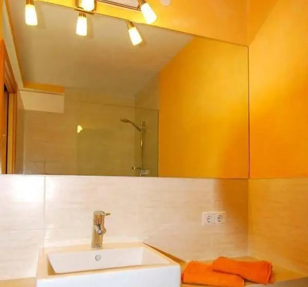 Huoneisto 2 Makuuhuonetta, Residence Garni Haus Tschenett