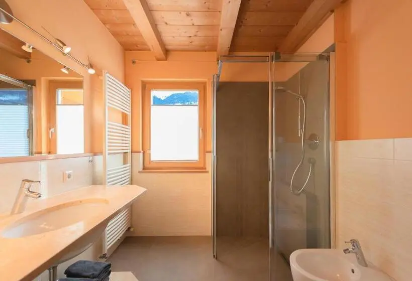 Huoneisto 2 Makuuhuonetta, Residence Garni Haus Tschenett