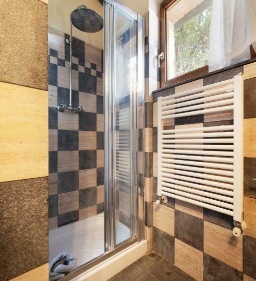 Студия Стандарт, Villa Montecastello