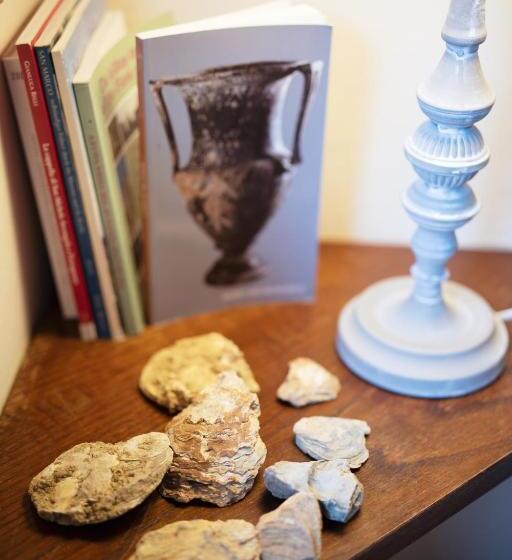 Студия Стандарт, Villa Montecastello