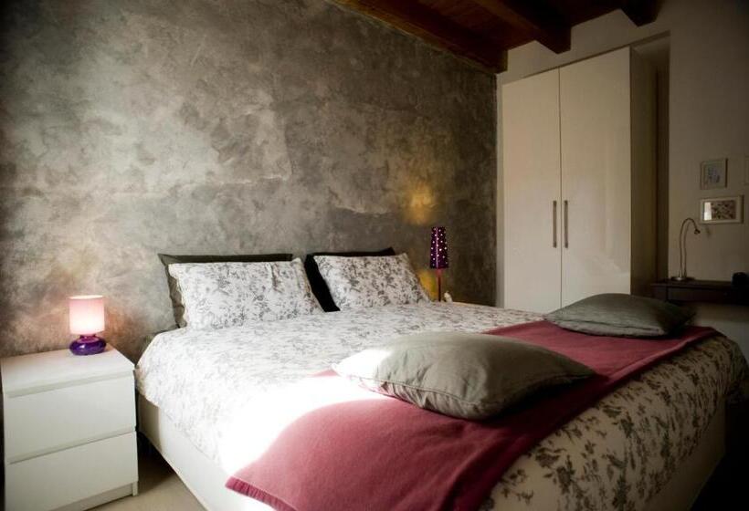 חדר סטנדרט, Camera 40