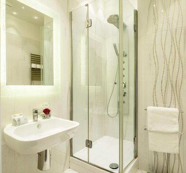 سوییت با چشم‌انداز باغ, Residence Imperial