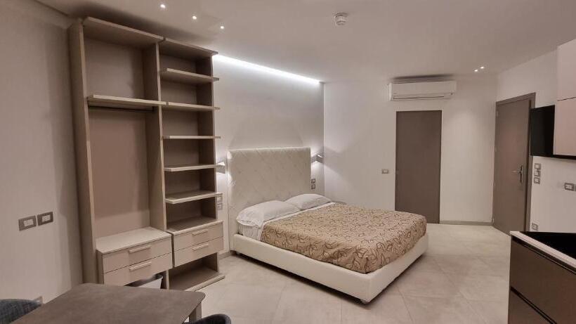 سوئیت جونیور با تراس, Residence Imperial