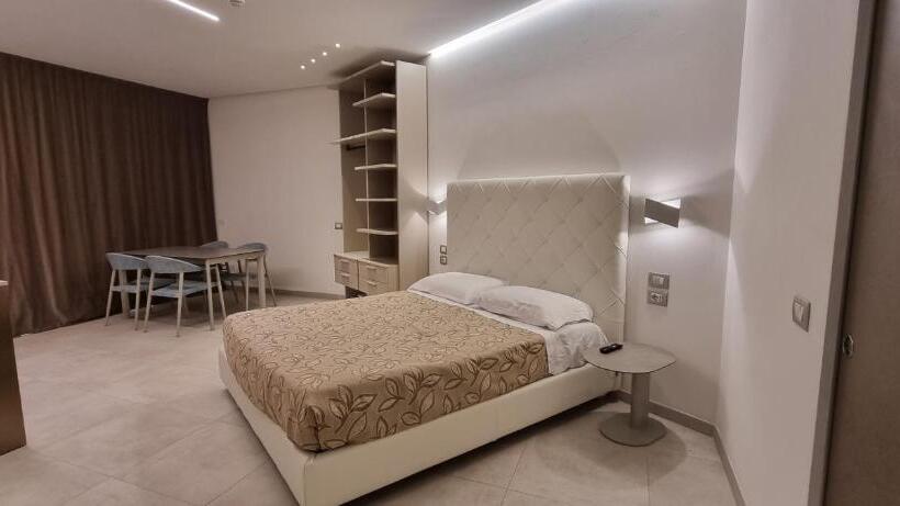 Полулюкс Одноместный с Террасой, Residence Imperial