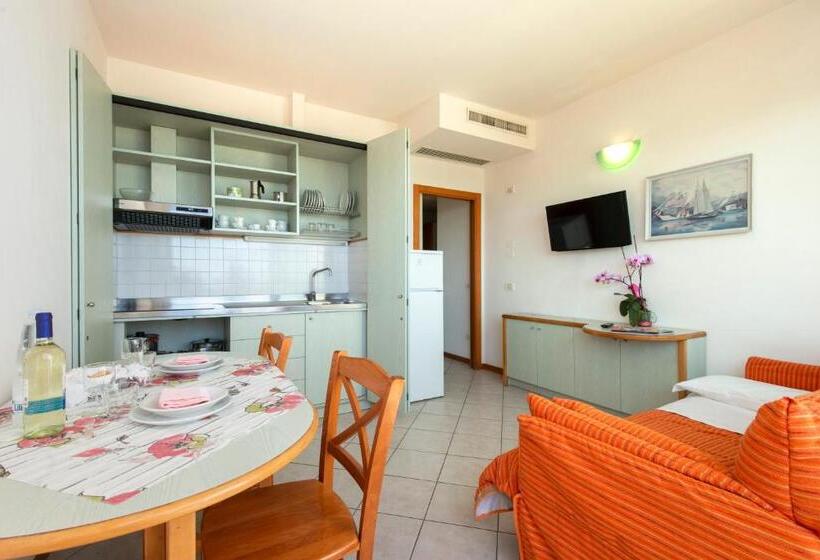 آپارتمان 1 خوابه با بالکن, Residence Imperial