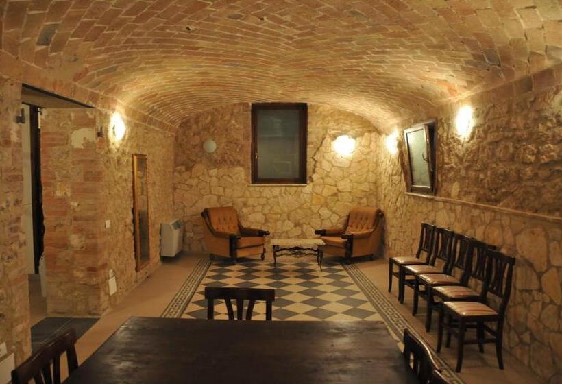 شقة غرفتين, Villa Regina