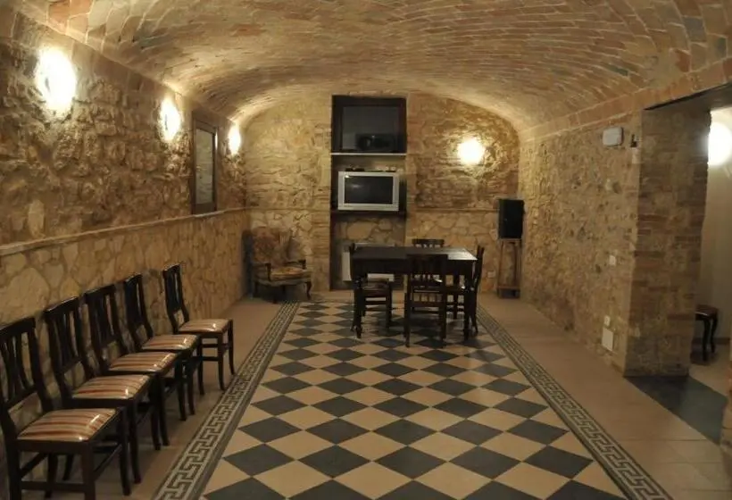 آپارتمان 1 خوابه با چشم‌انداز باغ, Villa Regina
