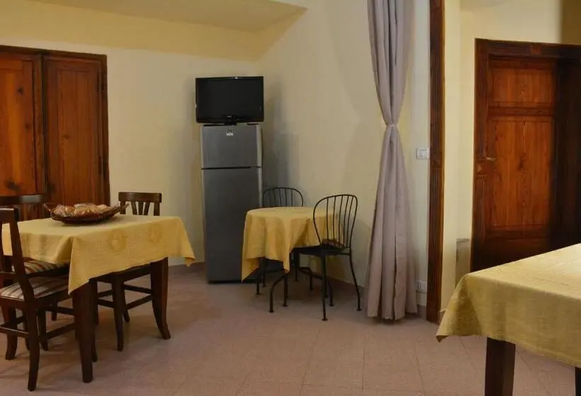 آپارتمان 4 خوابه, Villa Regina