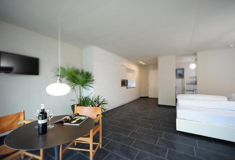 Семейное Студио, Villa Sasso