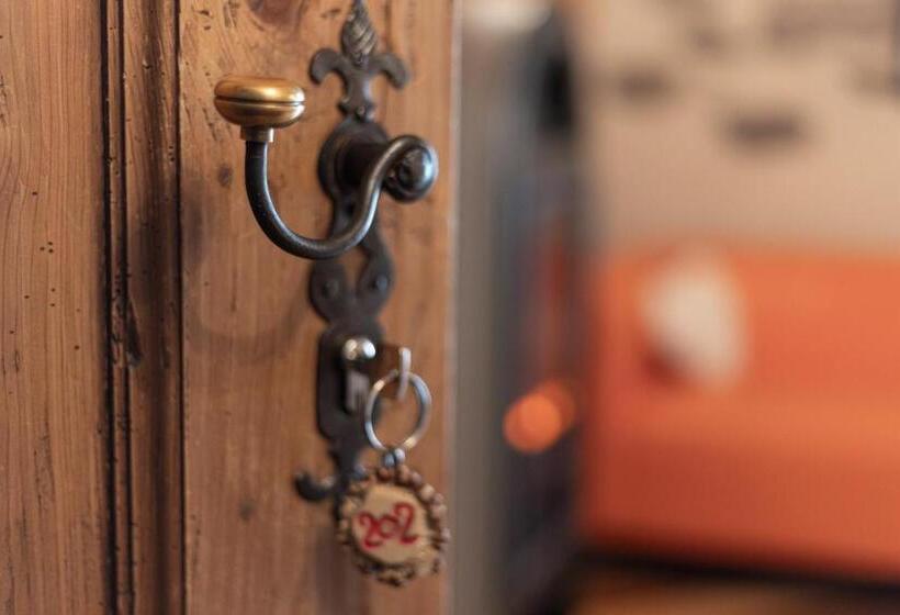 Mini Suite, Castel Madonna