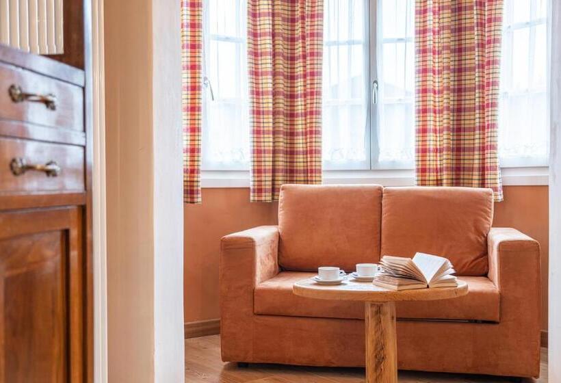 شقة غرفة واحدة ذات إطلالة, Castel Madonna