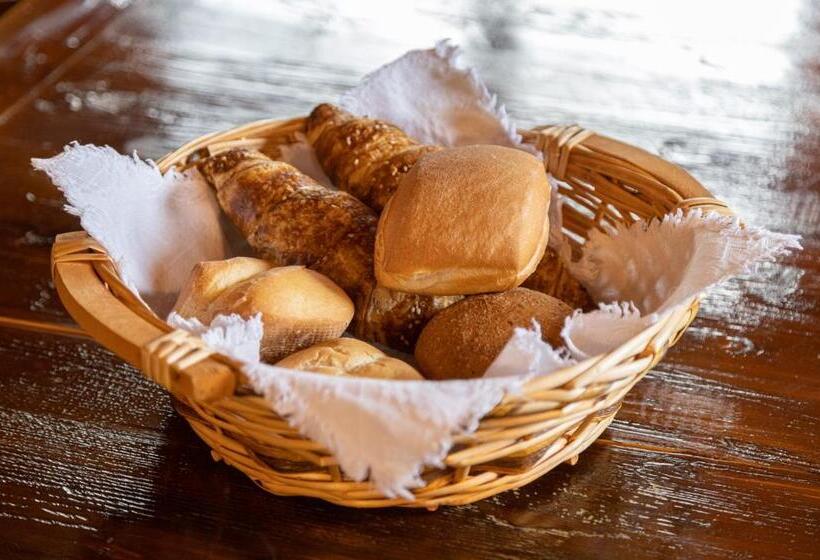 شقة دور أخير غرفة نوم واحدة, Castel Madonna