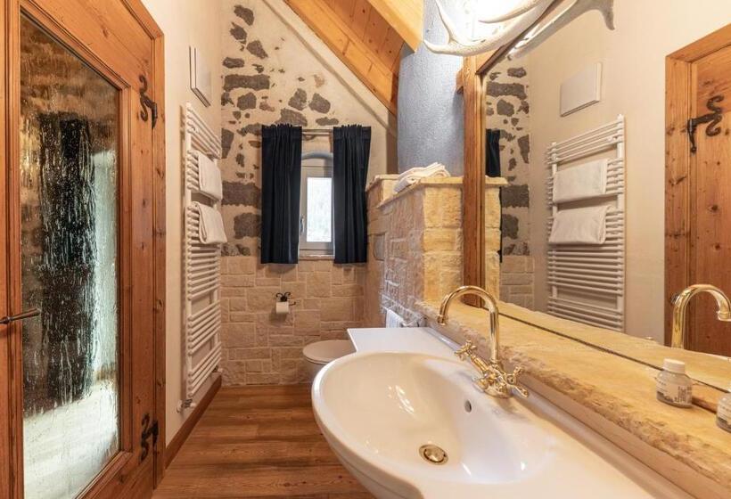 شقة دور أخير غرفة نوم واحدة, Castel Madonna