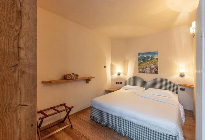 شقة غرفتين, Castel Madonna