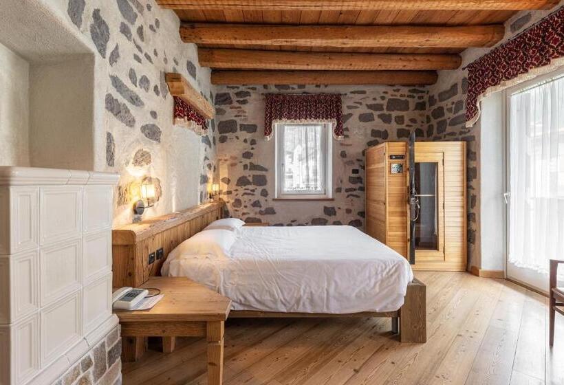 شقة غرفتين, Castel Madonna