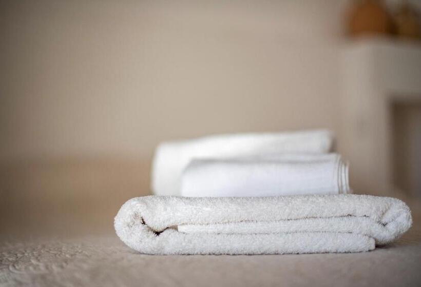 חדר אקונומי, Agriturismo Antares