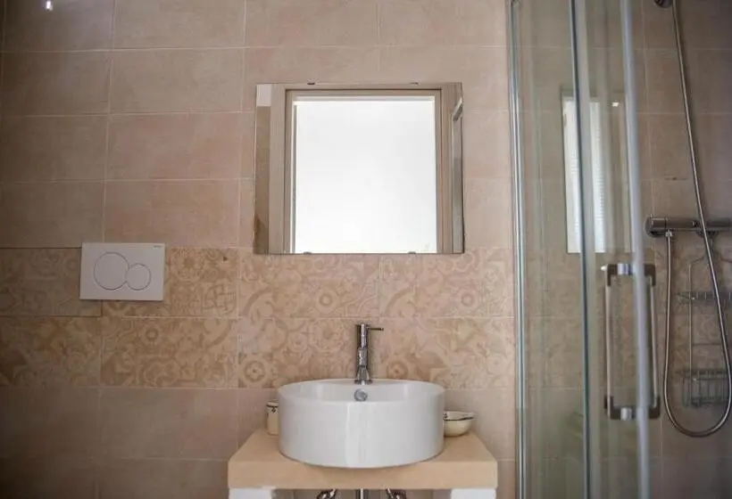 エコノミールーム, Agriturismo Antares