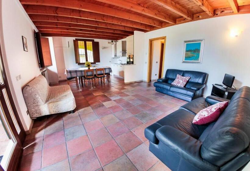 شقة غرفتين, Agriturismo Gardenali