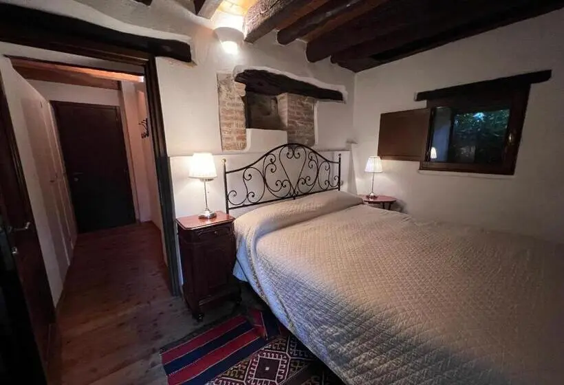 Talo 2 Makuuhuonetta, Borgo Fontanini