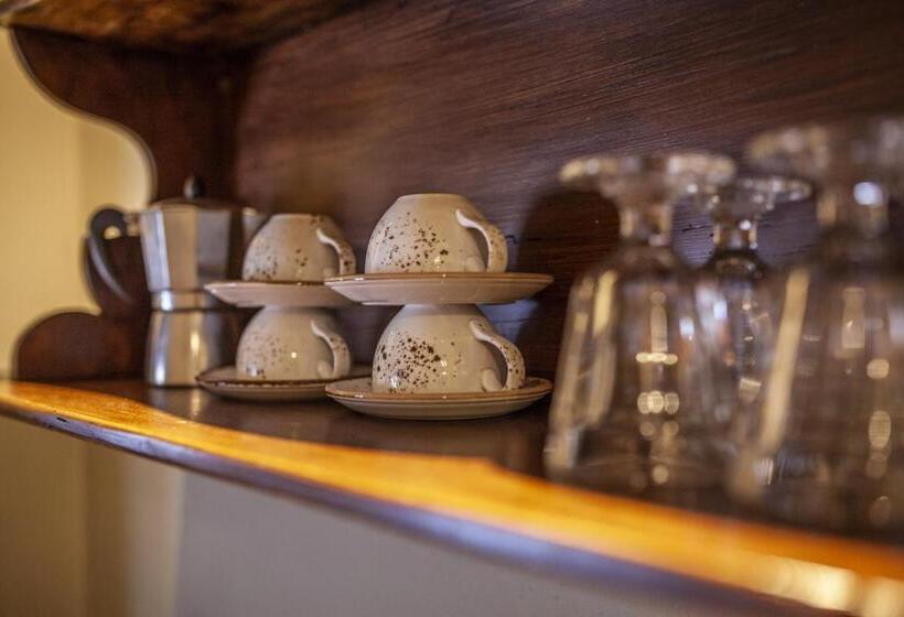 스탠다드 스튜디오, Locanda Agricola Posapiano