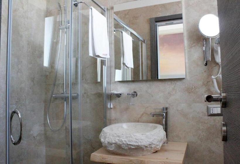 Standard Room with Balcony Side Sea View, Royal   Beauty & Spa