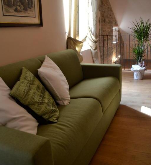 סוויטה, Villa Funari Country House