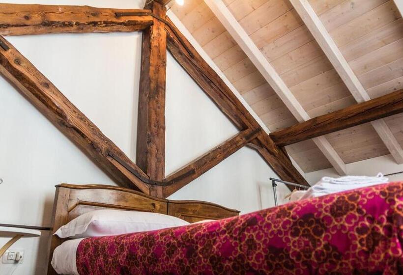 스탠다드 스튜디오, La Sciora Oliva