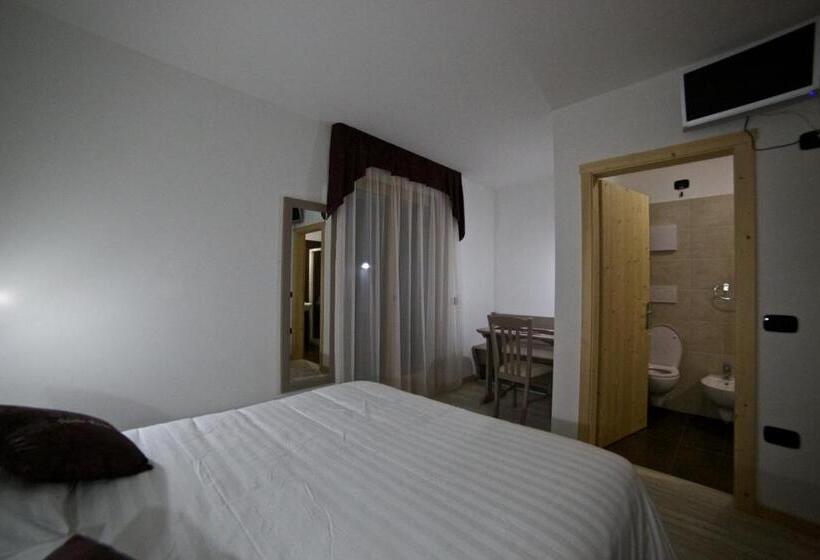 اتاق استاندارد, Abete Rosso