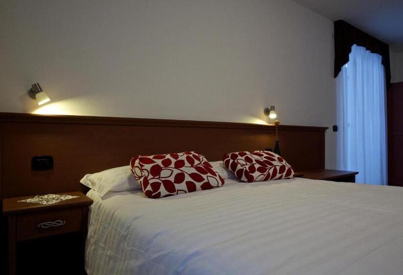 اتاق لوکس, Abete Rosso