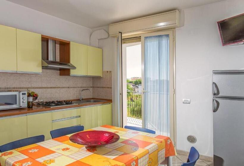 Апартаменты 1 Спальня, Residence Il Girasole 1