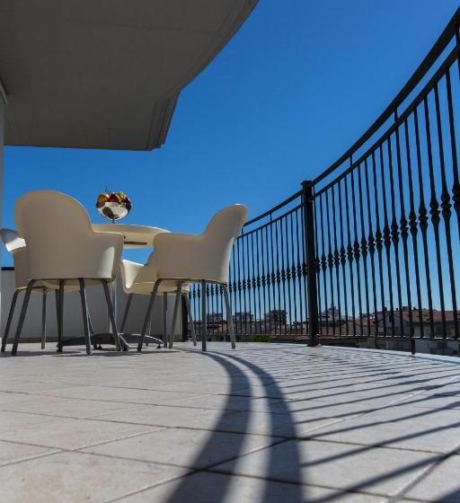 דירת שני חדרים, Residence Il Girasole 1