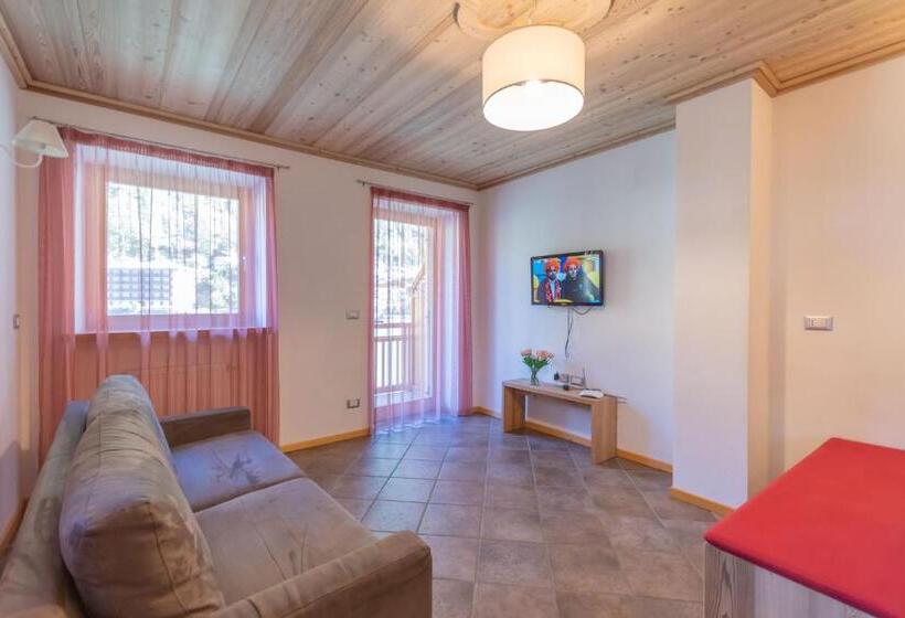 1 Bedroom Apartment Lake View, Villa Edelweiss