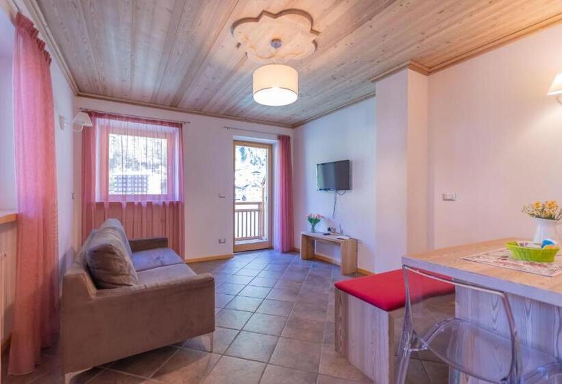1 Bedroom Apartment Lake View, Villa Edelweiss