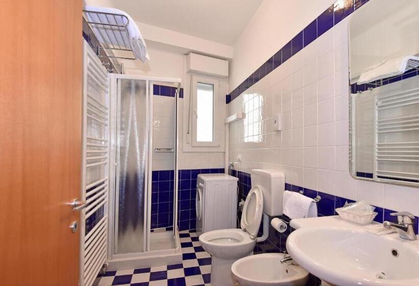 带1间卧室的公寓侧面带海景, Villa Olga