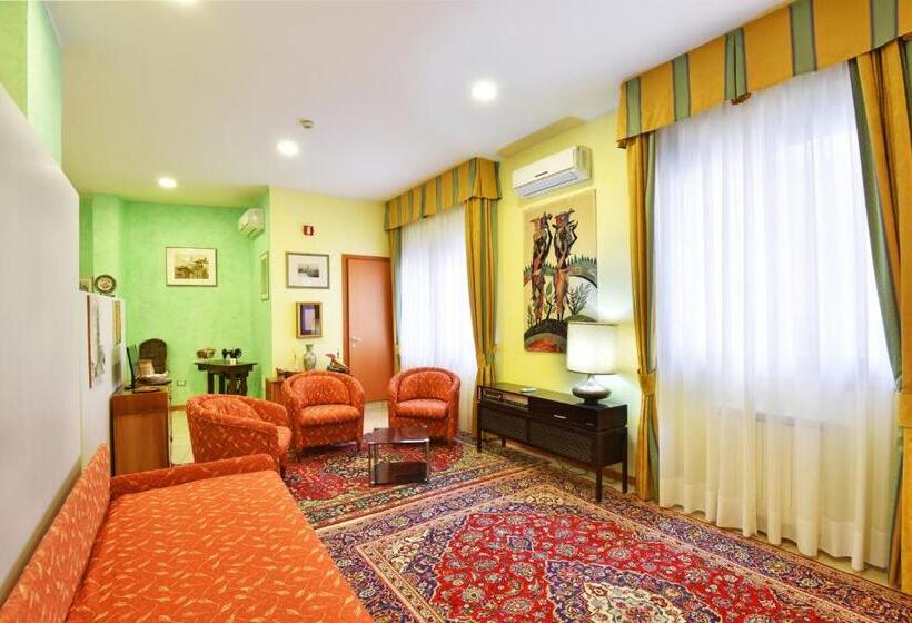 Апартаменты 2 Спальни Боковой Вид на Море, Villa Olga