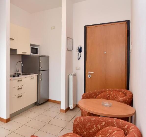 标准工作室, Villa Olga