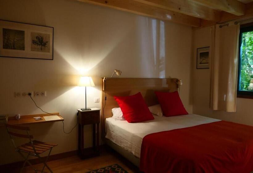 ガーデンビュースタンダードルーム, Boisrouge