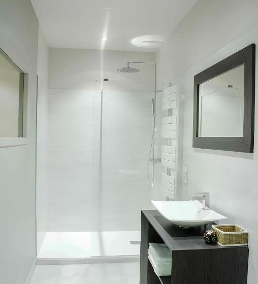 Номер Deluxe, Les Hauts De Saulies