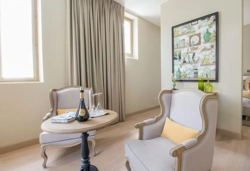 Deluxe-huone, Les Suites Du Champagne De Venoge