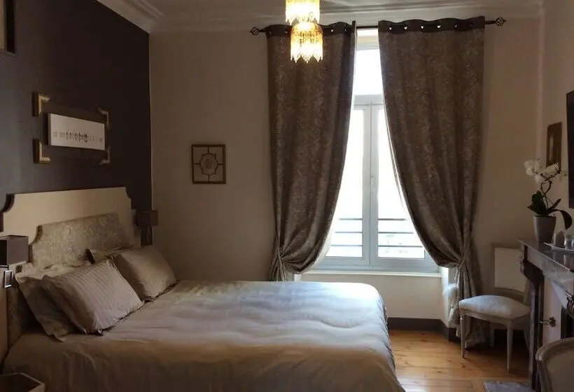 スタンダードルーム, Les Lamartine Chambres D Hôtes