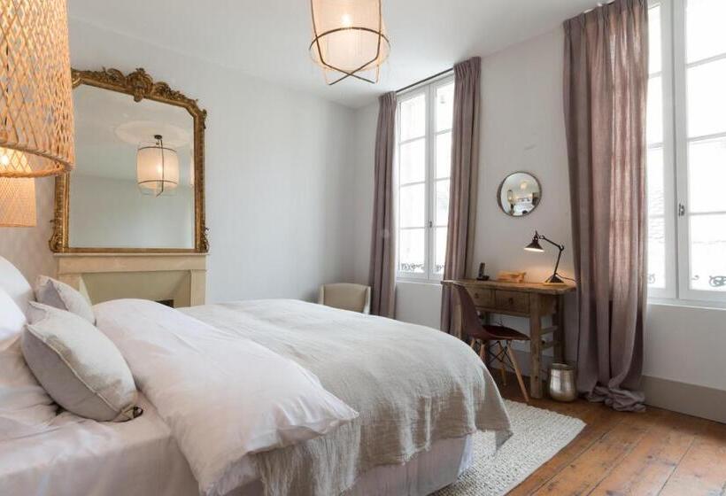 سوییت جونیور, Logis De La Cadène   Teritoria