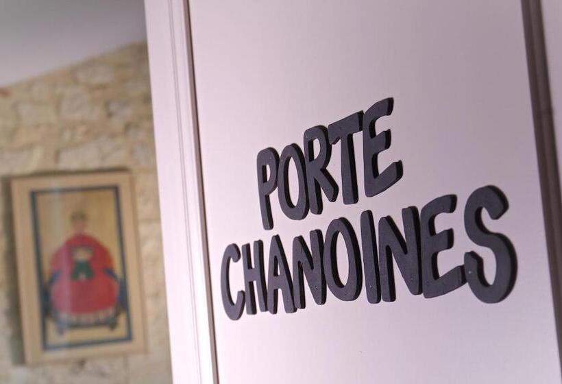 سوئیت با تخت بزرگ, Logis De La Cadène   Teritoria