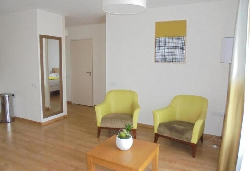 דירת חדר, Domitys Le Château Des Plans