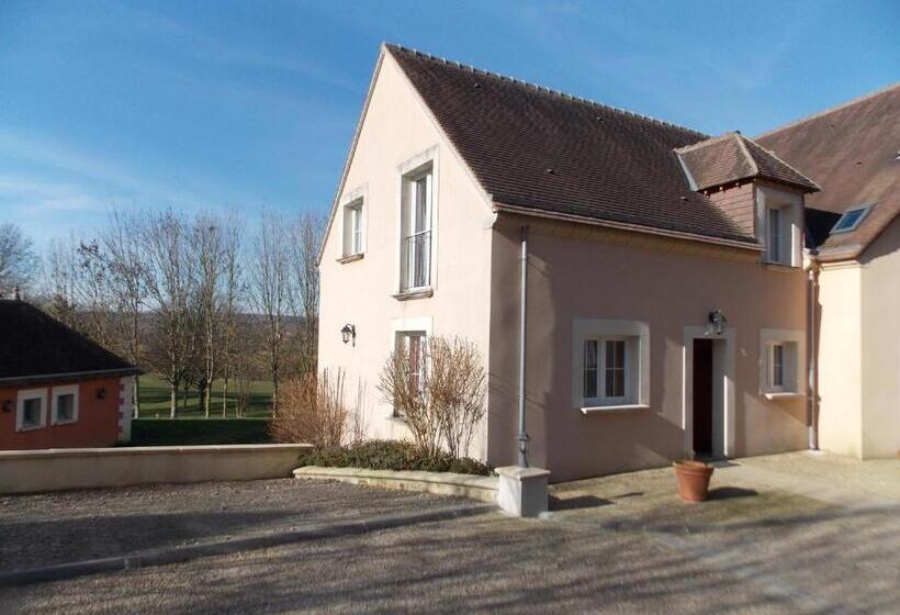 スタンダードスタジオ, Le Haut Val Résidences