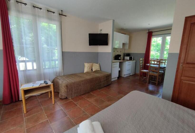 スタンダードスタジオ, Le Haut Val Résidences