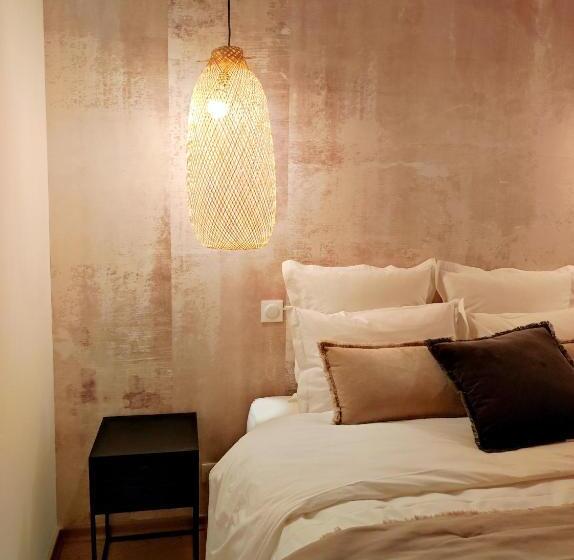 带花园景观的标准工作室, La Gourgasse Vieille