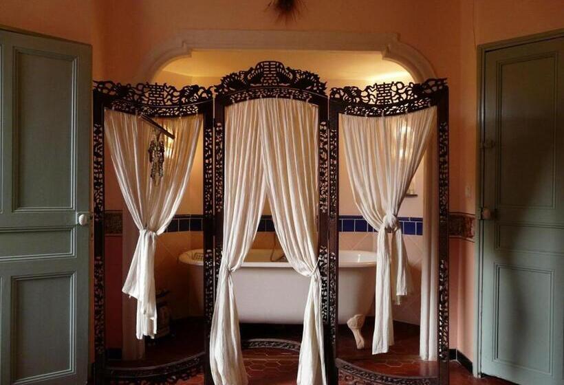 Camera Standard, Lou Amourie